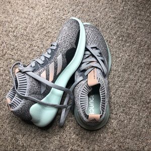NWT Adidas Shoes Size 7!